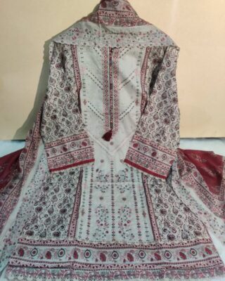 Riwayat Pret 3-Piece Premium Embroidered Lawn Suit
